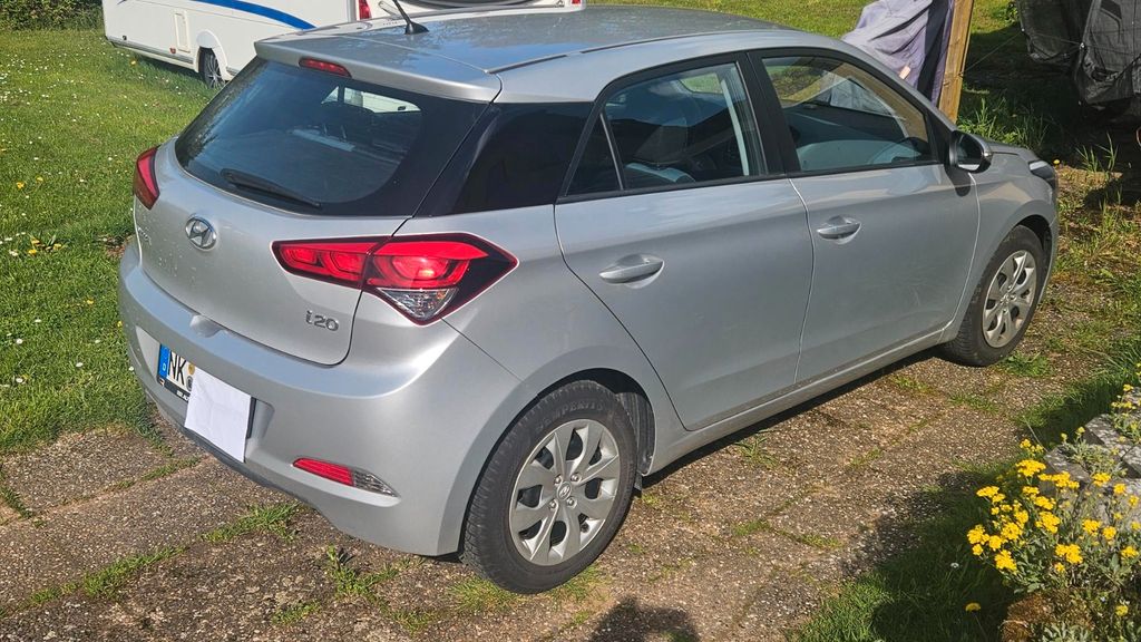 Hyundai i20 56.500 km 4.900 &euro; Merchweiler 66589