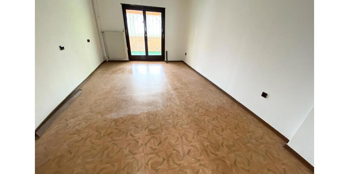 Etagenwohnung Saarbrücken Ensheim - 3 Zimmer, 109 m&sup2;, 700&euro; | Angebot:24324446