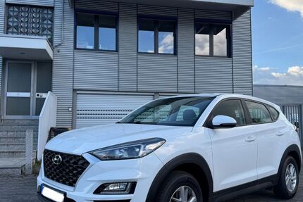 Hyundai TUCSON 79.374 km 14.500 &euro; Saarbrücken 66133