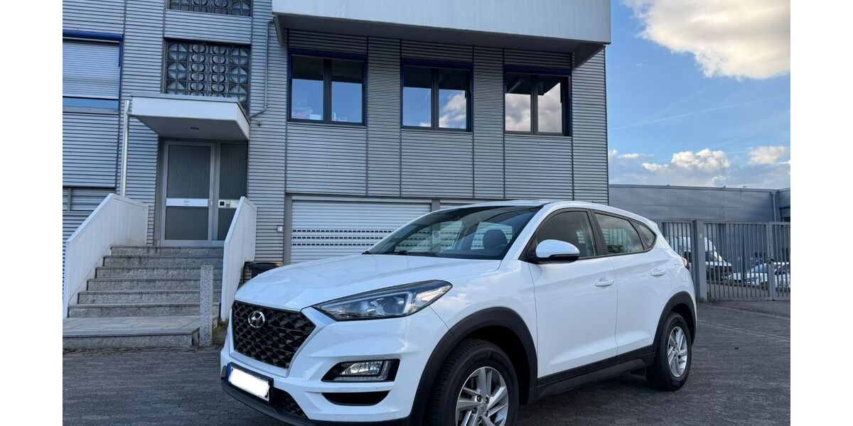Hyundai TUCSON 79.374 km 14.500 &euro; Saarbrücken 66133