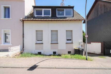 Haus Saarbrücken Burbach - 7 Zimmer, 148 m&sup2;, 230.000&euro; | Angebot:26920563