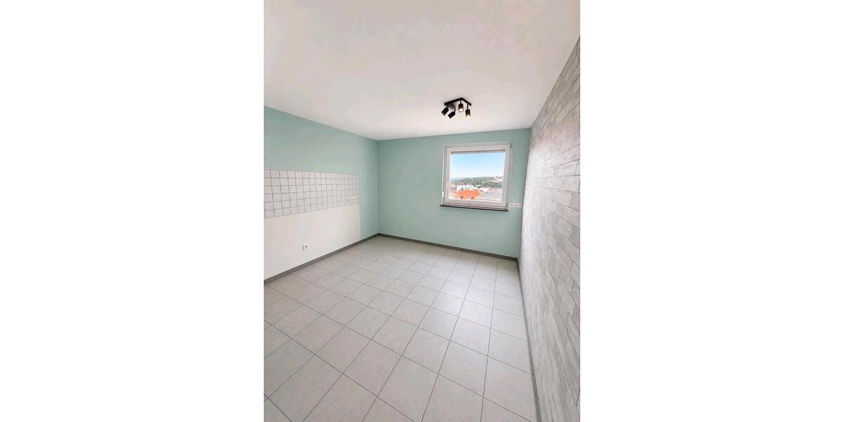 Dachgeschoßwohnung Neunkirchen - 2 Zimmer, 56 m&sup2;, 85.000&euro; | Angebot:27296243