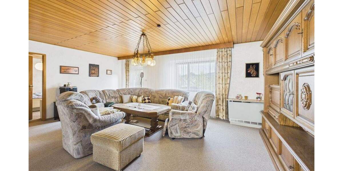 Mehrfamilienhaus, Wohnhaus Quierschied - 9 Zimmer, 234 m&sup2;, 195.000&euro; | Angebot:25799966