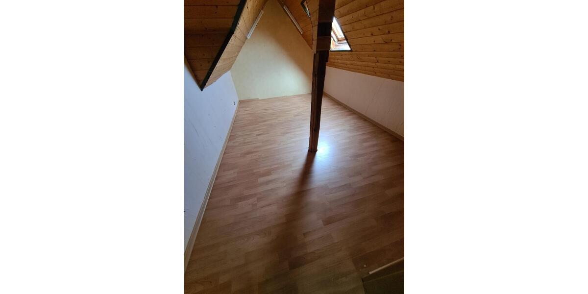 Doppelhaushälfte Illingen - 6 Zimmer, 140 m&sup2;, 225.000&euro; | Angebot:25146186