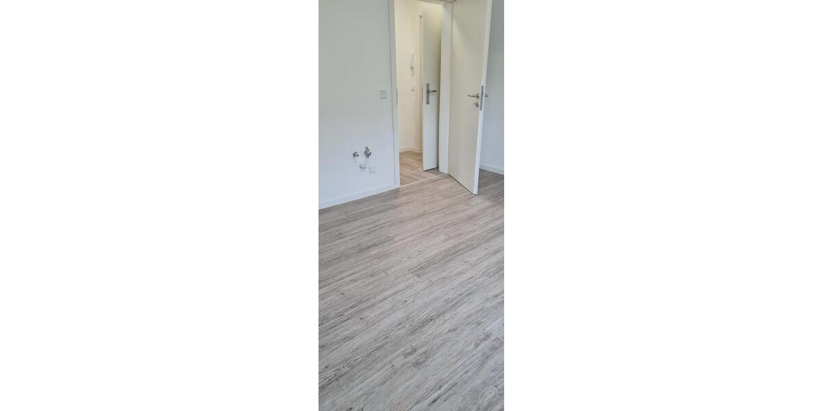 Etagenwohnung Saarbrücken Bischmisheim - 5 Zimmer, 80 m&sup2;, 799&euro; | Angebot:25940771