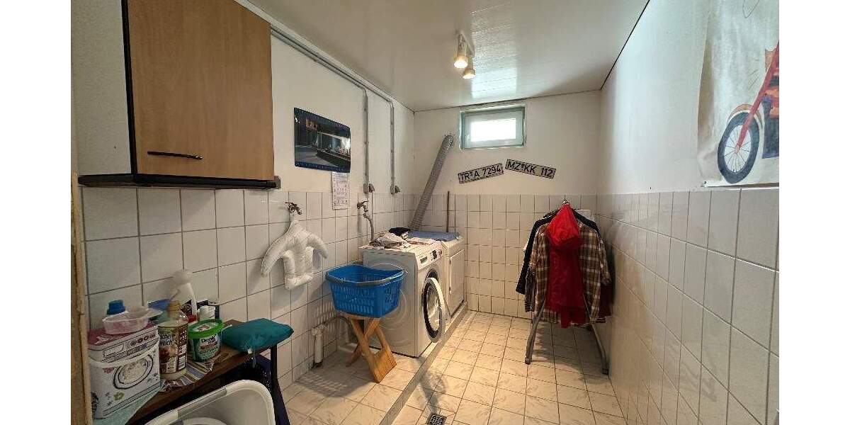 Mehrfamilienhaus, Wohnhaus Blieskastel Niederwürzbach - 5 Zimmer, 190 m&sup2;, 299.000&euro; | Angebot:25745671