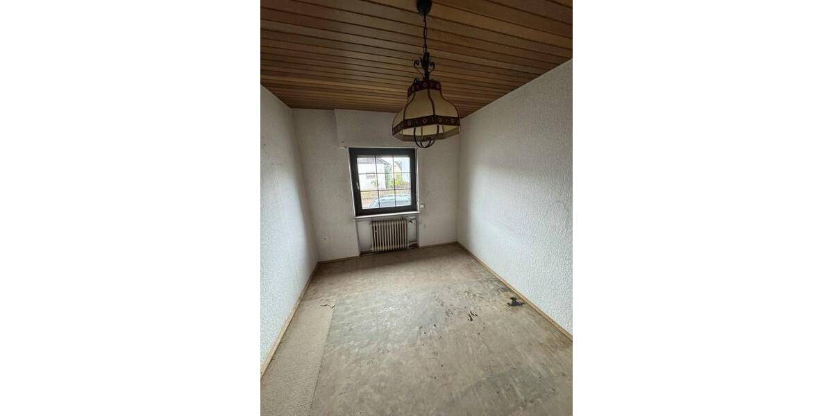 Mehrfamilienhaus, Wohnhaus Pirmasens Gersbach - 8 Zimmer, 190 m&sup2;, 199.000&euro; | Angebot:26246221