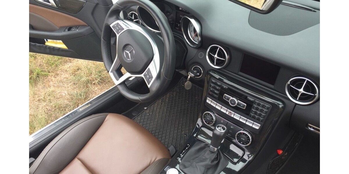 Mercedes-Benz SLK 38.700 km 24.600 &euro; Hütschenhausen 66877