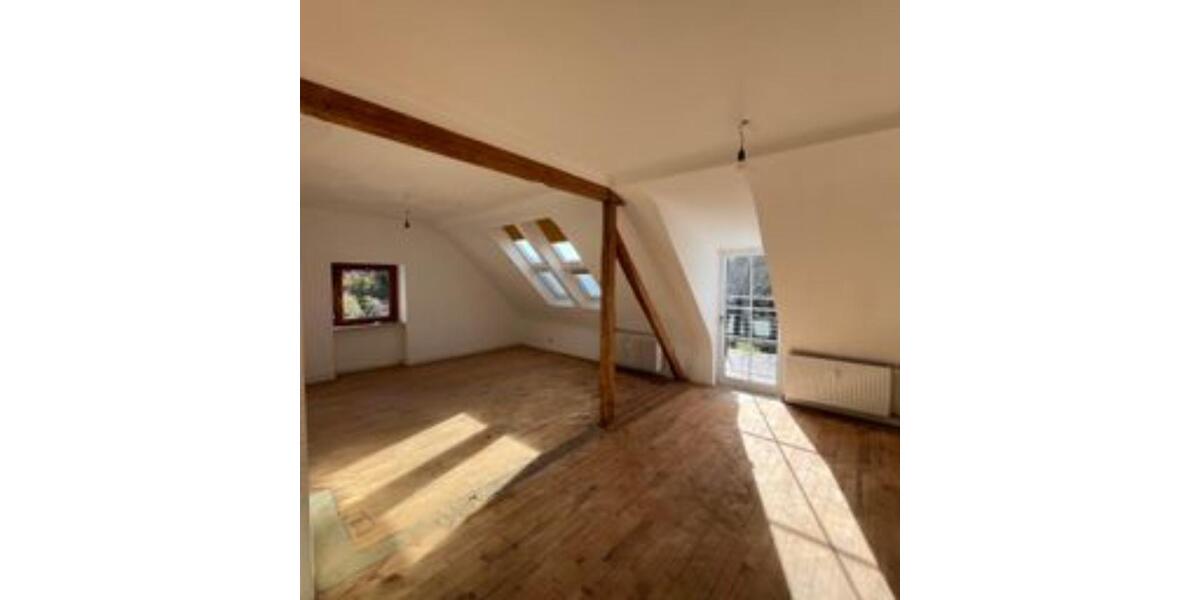 Dachgeschoßwohnung Saarbrücken Brebach-Fechingen - 3 Zimmer, 70 m&sup2;, 139.000&euro; | Angebot:25256842