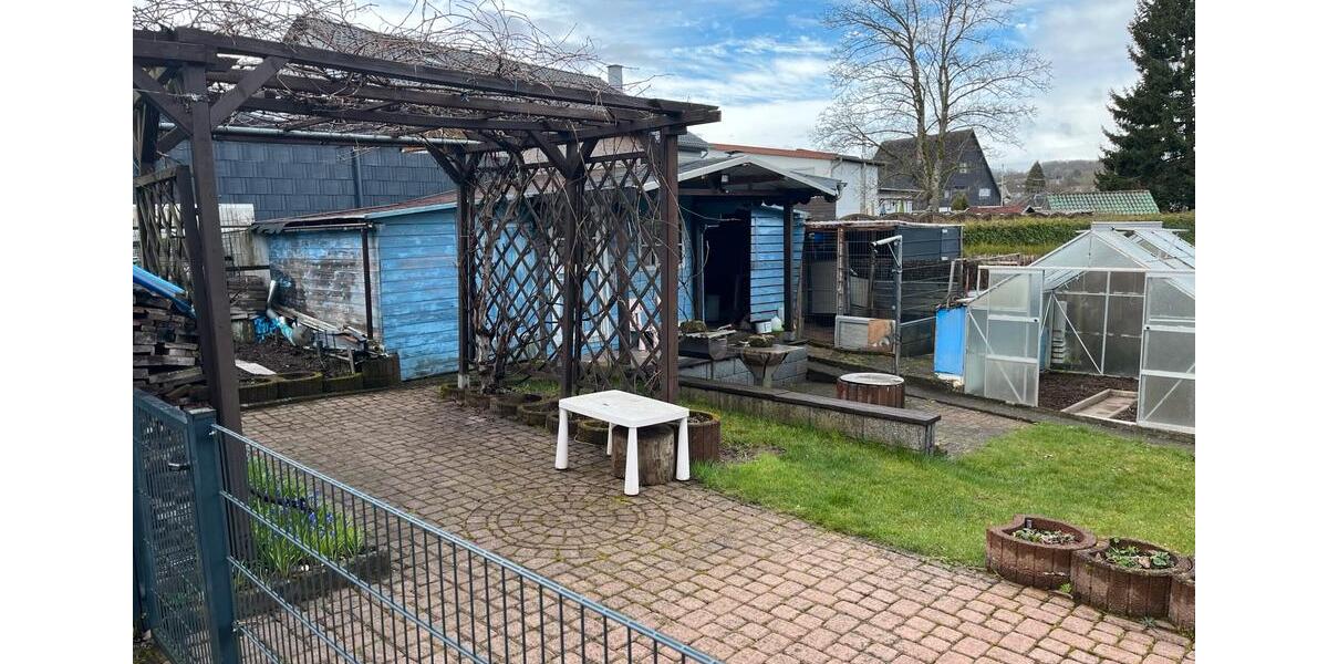 Einfamilienhaus Waldmohr - 7 Zimmer, 360 m&sup2;, 500.000&euro; | Angebot:26392750