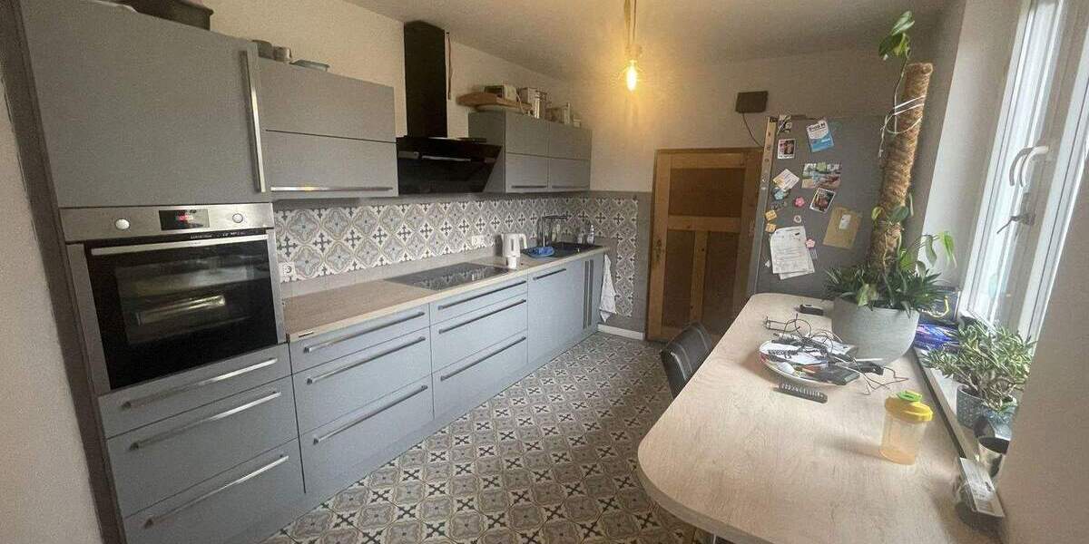 Einfamilienhaus Saarbrücken / Dudweiler Dudweiler - 8 Zimmer, 160 m&sup2;, 249.000&euro; | Angebot:25772718