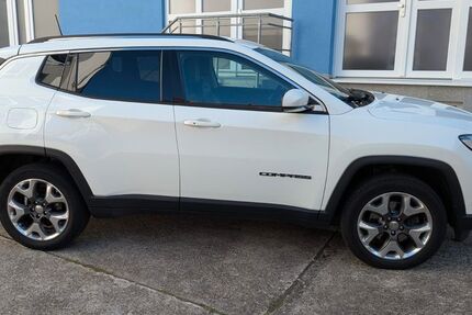 Jeep Compass 98.000 km 13.999 &euro; Zweibrücken 66482