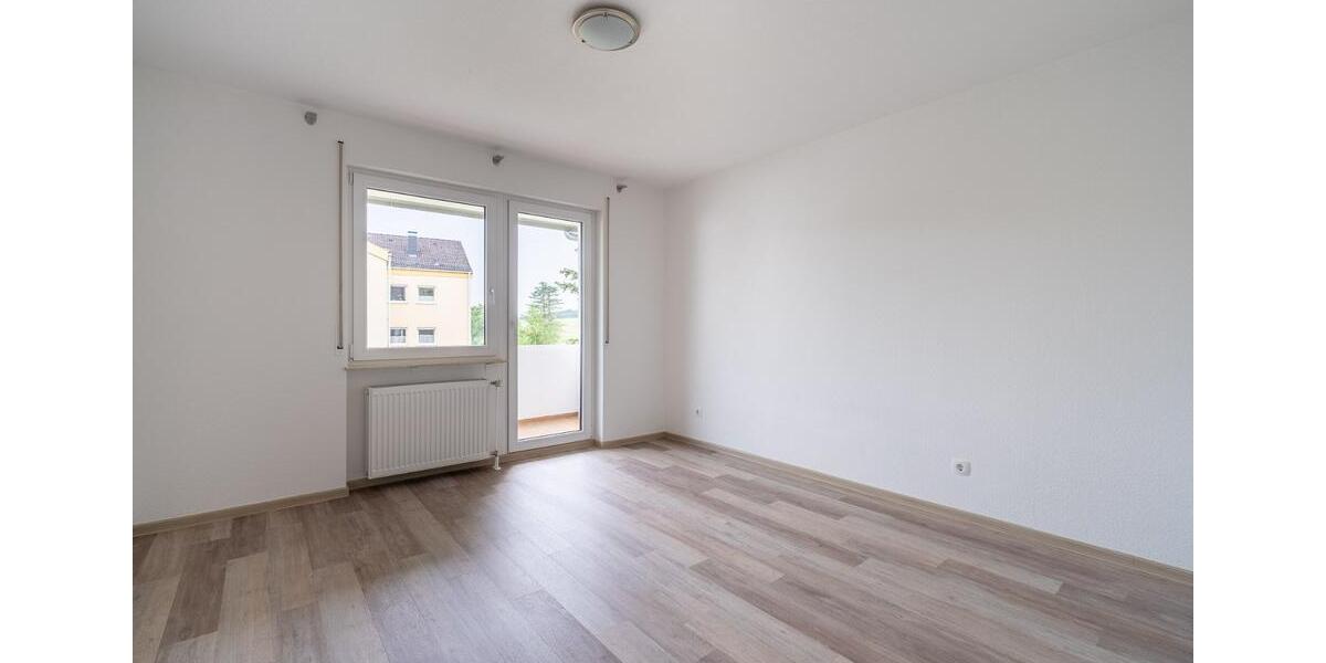 Etagenwohnung Mackenbach - 4 Zimmer, 116 m&sup2;, 1.090&euro; | Angebot:25509801
