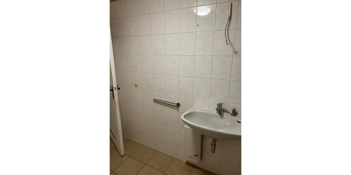 Etagenwohnung Homburg - 2 Zimmer, 70 m&sup2;, 500&euro; | Angebot:25224734
