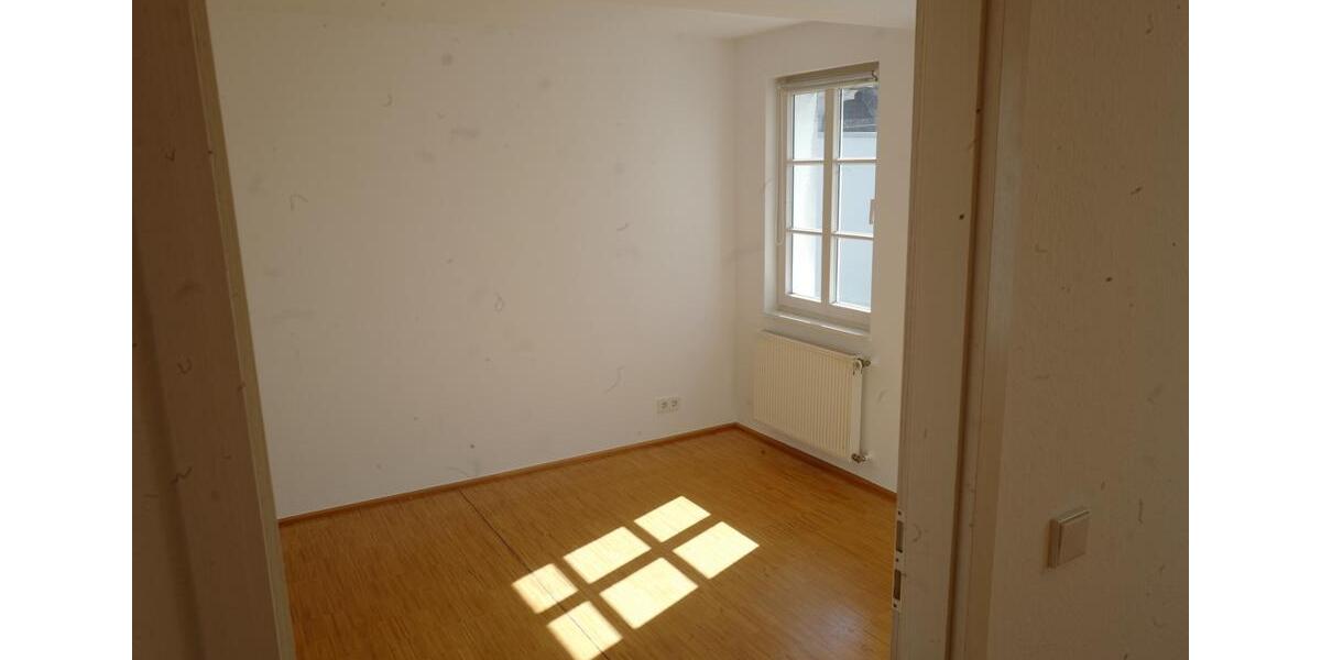 Maisonettenwohnung Saarbrücken Kieselhumes - 3 Zimmer, 85 m&sup2;, 900&euro; | Angebot:25099922