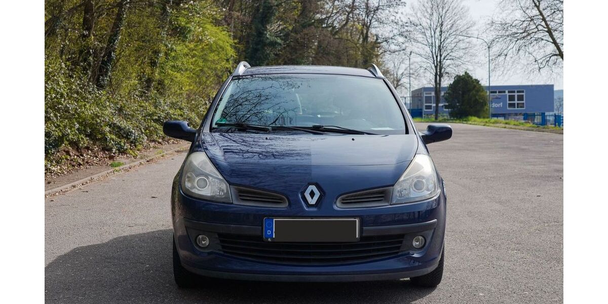 Renault Clio 137.000 km 3.499 &euro; Saarbrücken 66111