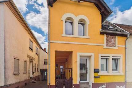 Haus Hütschenhausen Katzenbach - 7 Zimmer, 158 m&sup2;, 354.900&euro; | Angebot:26892832