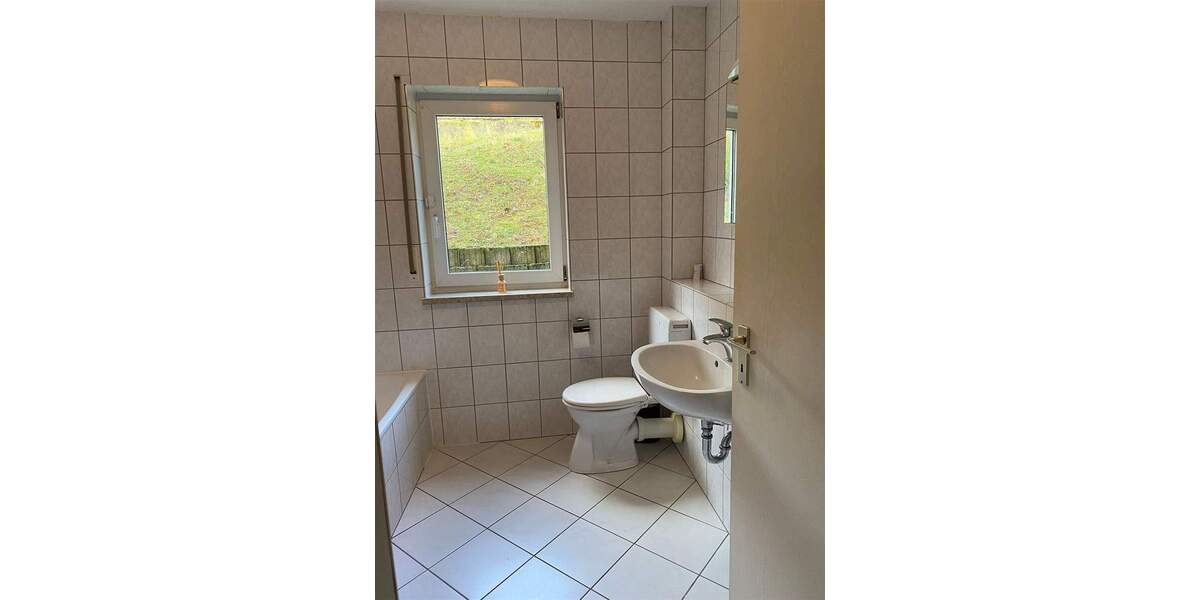 Etagenwohnung Illingen Illingen - 3 Zimmer, 79 m&sup2;, 600&euro; | Angebot:25880094