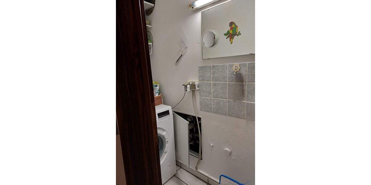 Etagenwohnung Neunkirchen Innenstadt - 3 Zimmer, 75 m&sup2;, 110.000&euro; | Angebot:25683936