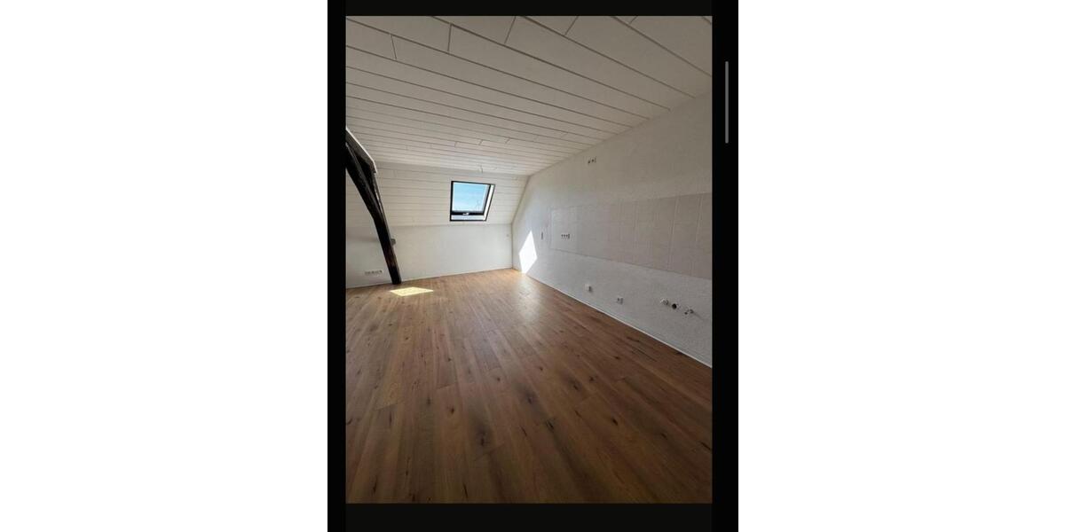 Dachgeschoßwohnung Ottweiler - 2 Zimmer, 65 m&sup2;, 620&euro; | Angebot:25840288