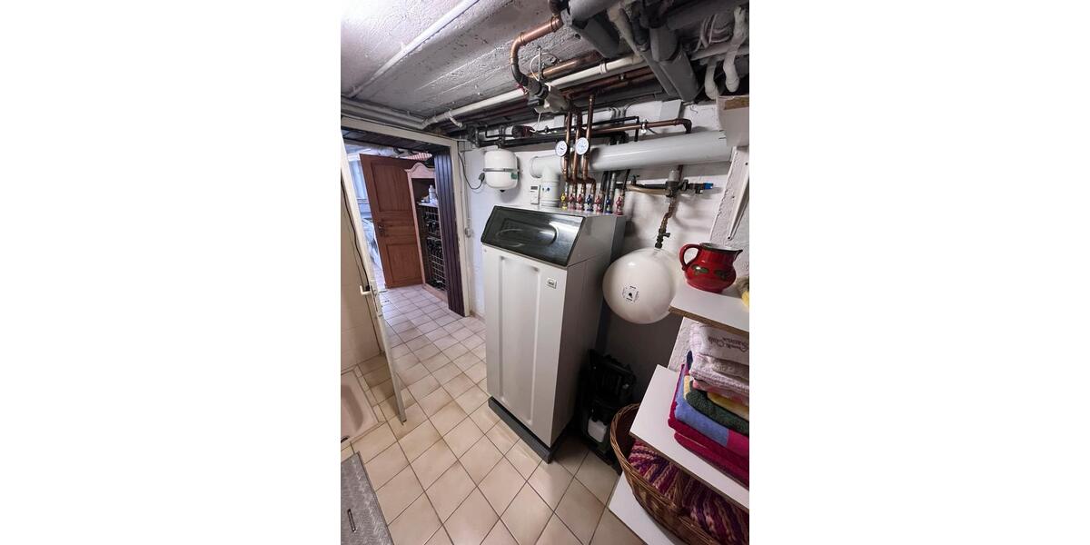 Einfamilienhaus Kirkel - 7 Zimmer, 150 m&sup2;, 320.000&euro; | Angebot:26122621