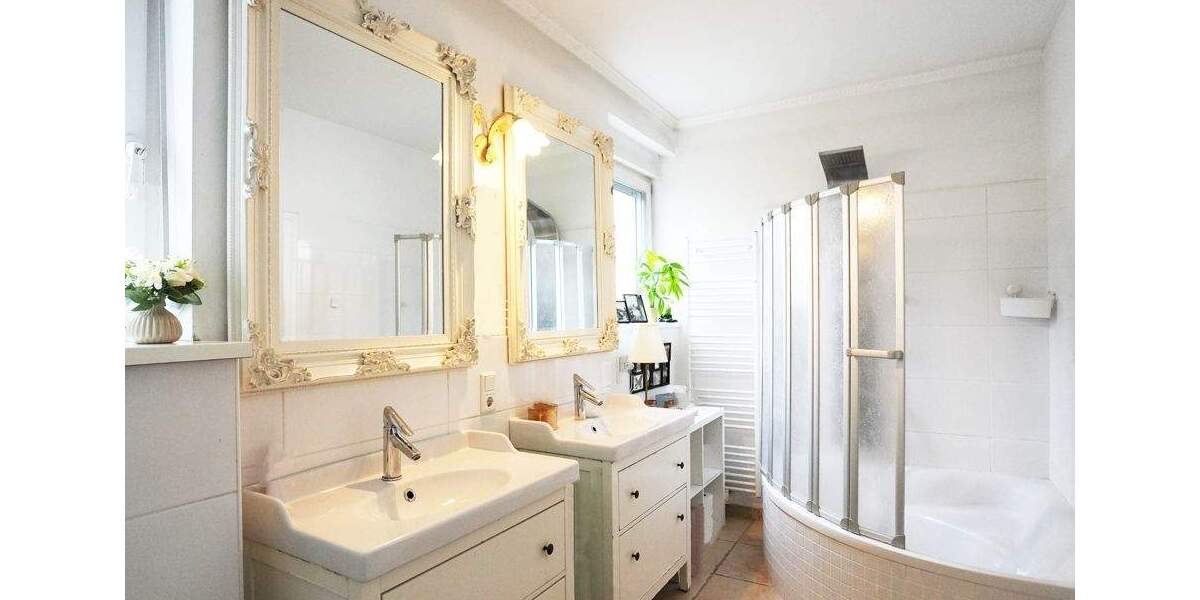 Einfamilienhaus St. Ingbert Rohrbach - 8 Zimmer, 180 m&sup2;, 369.000&euro; | Angebot:25772957