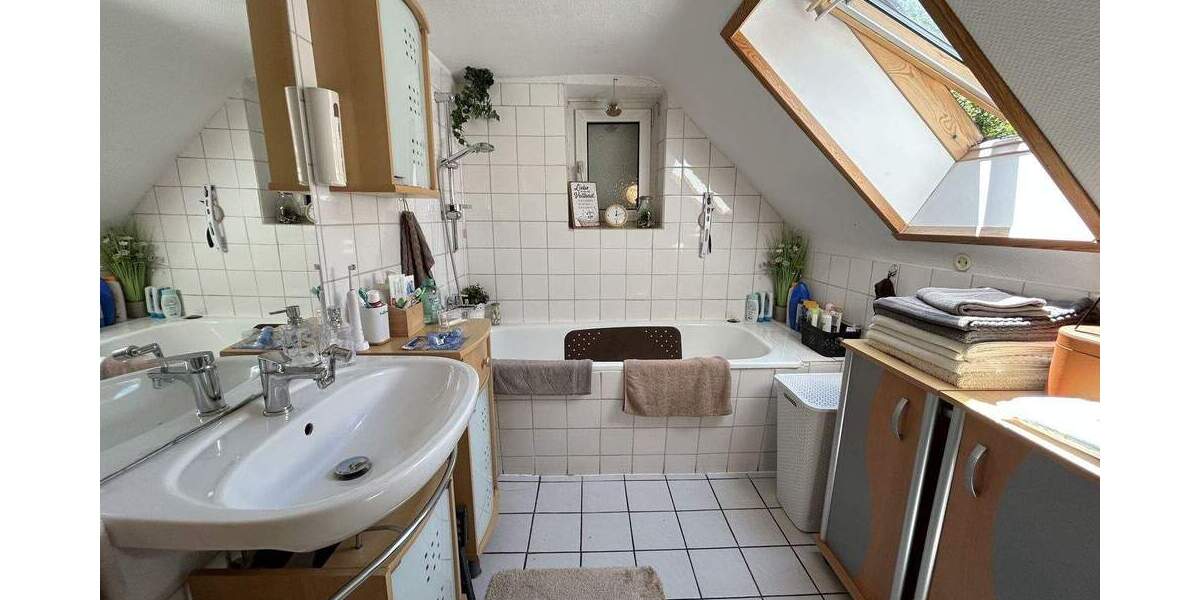 Einfamilienhaus Rutsweiler am Glan - 8 Zimmer, 232 m&sup2;, 239.000&euro; | Angebot:25684604