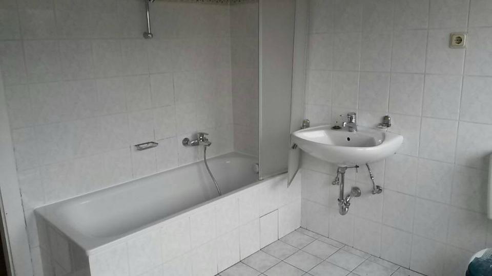 Etagenwohnung Saarbrücken Malstatt - 3 Zimmer, 70 m&sup2;, 500&euro; | Angebot:25402328