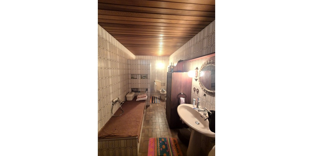 Raum für Ideen: Bauernhaus mit Mehrwert: Haupthaus und 4 vermietete Wohneinheiten - Mehrfamilienhaus, Wohnhaus Blieskastel-Böckweiler Böckweiler | Angebot:24411404