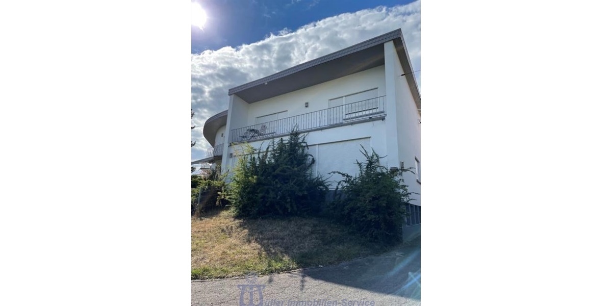 Zeitlos elegantes Villenanwesen im Bauhausstil - Villa Kleinblittersdorf | Angebot:8332845