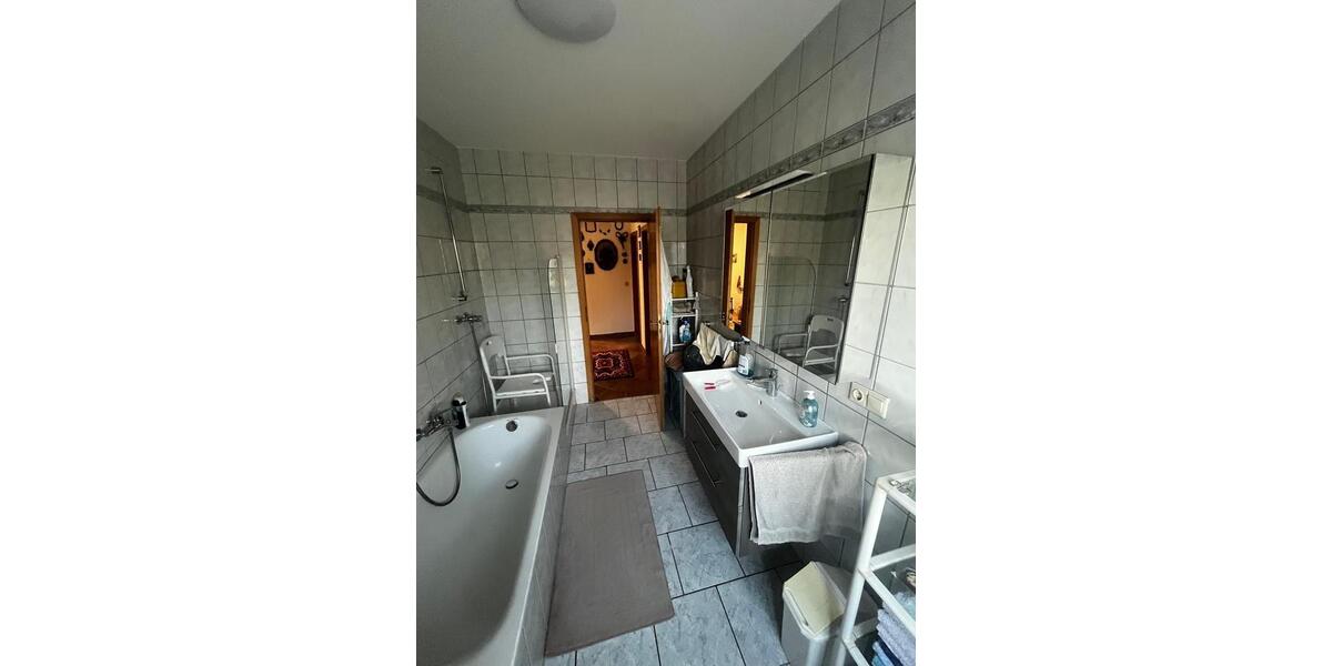 Etagenwohnung Heusweiler - 3 Zimmer, 96 m&sup2;, 240.000&euro; | Angebot:26067536