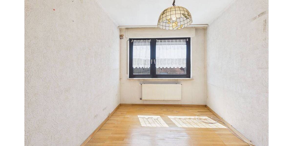 Einfamilienhaus Quierschied / Fischbach Fischbach - 6 Zimmer, 90 m&sup2;, 160.000&euro; | Angebot:26903086