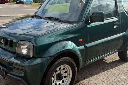 Suzuki Jimny 105.000 km 7.900 &euro; Bildstock 66299