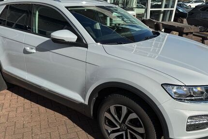 VW T-Roc 74.376 km 21.990 &euro; Eppelborn-Neububach 66571
