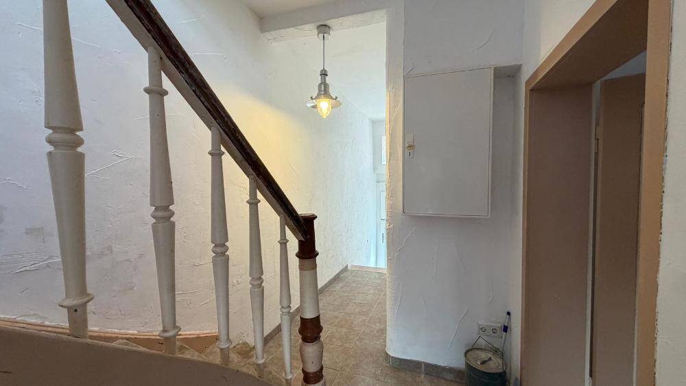 Reihenmittelhaus Pirmasens Innenstadt - 7 Zimmer, 181 m&sup2;, 159.000&euro; | Angebot:26261505