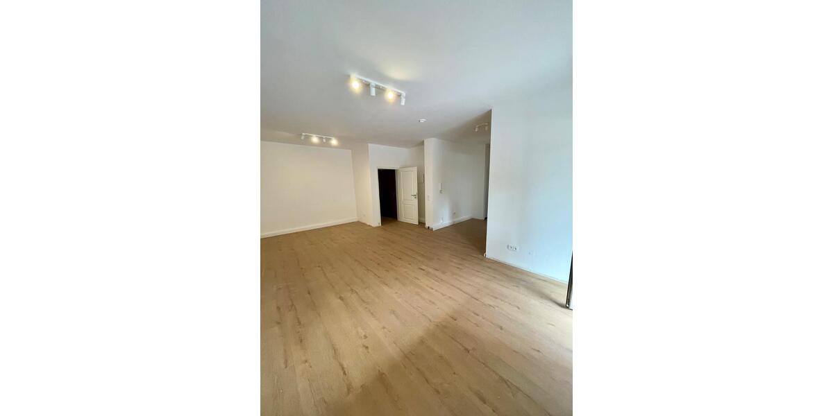 Etagenwohnung Homburg - 2 Zimmer, 67 m&sup2;, 780&euro; | Angebot:26531603