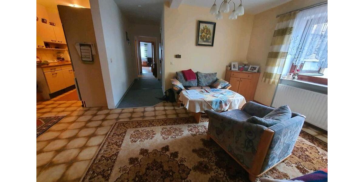 Etagenwohnung Kusel - 3 Zimmer, 84 m&sup2;, 670&euro; | Angebot:25420826