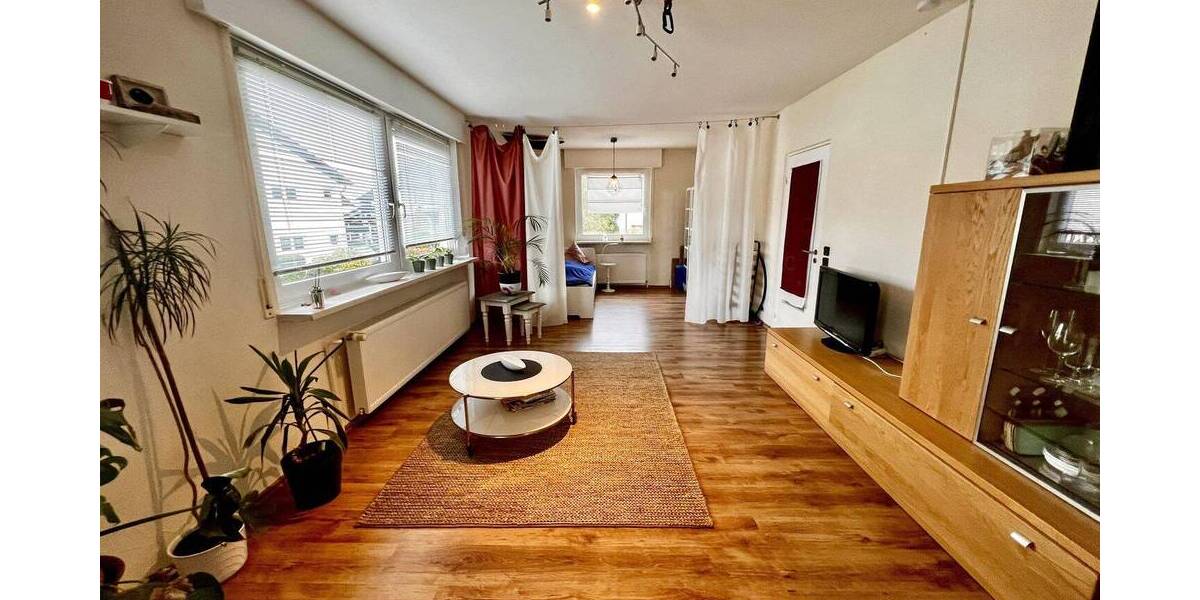 Doppelhaushälfte Riegelsberg - 8 Zimmer, 160 m&sup2;, 290.000&euro; | Angebot:25970432
