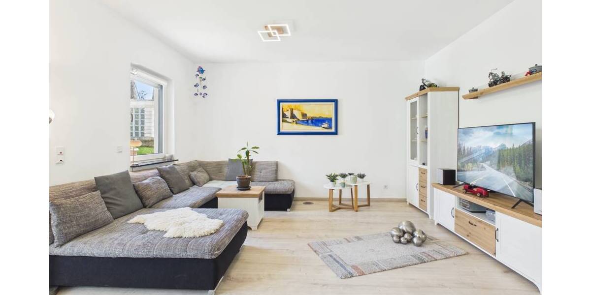 Mehrfamilienhaus, Wohnhaus Illingen / Hüttigweiler Hüttigweiler - 6 Zimmer, 181 m&sup2;, 580.000&euro; | Angebot:26500250