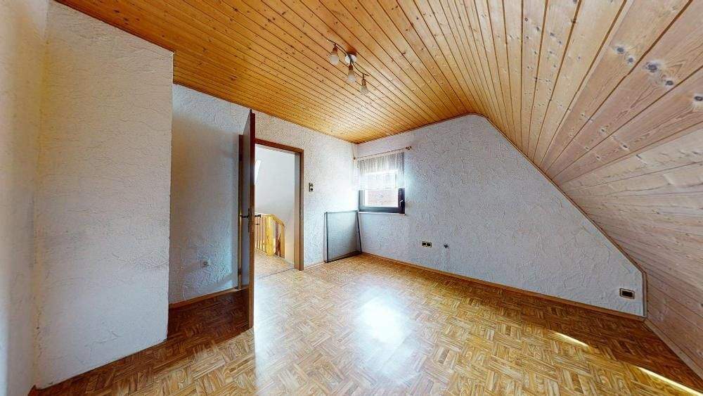 Mehrfamilienhaus, Wohnhaus Rodalben - 5 Zimmer, 141 m&sup2;, 139.000&euro; | Angebot:25802499