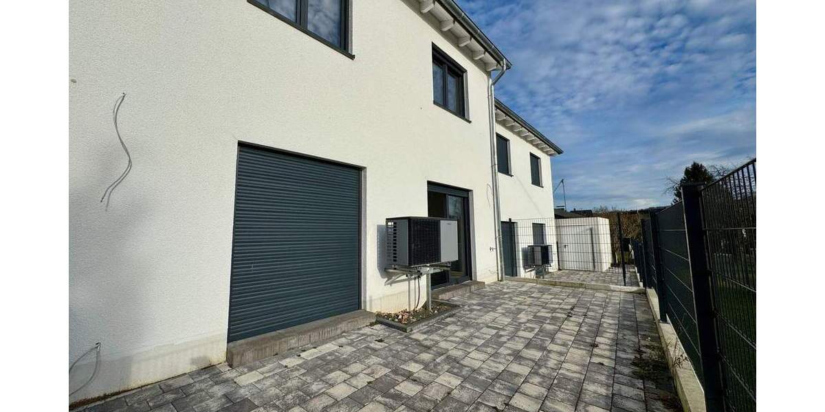 Reihenhaus in Blieskastel-Blickweiler - Energieeffizienzklasse A ,,Baujahr 2023