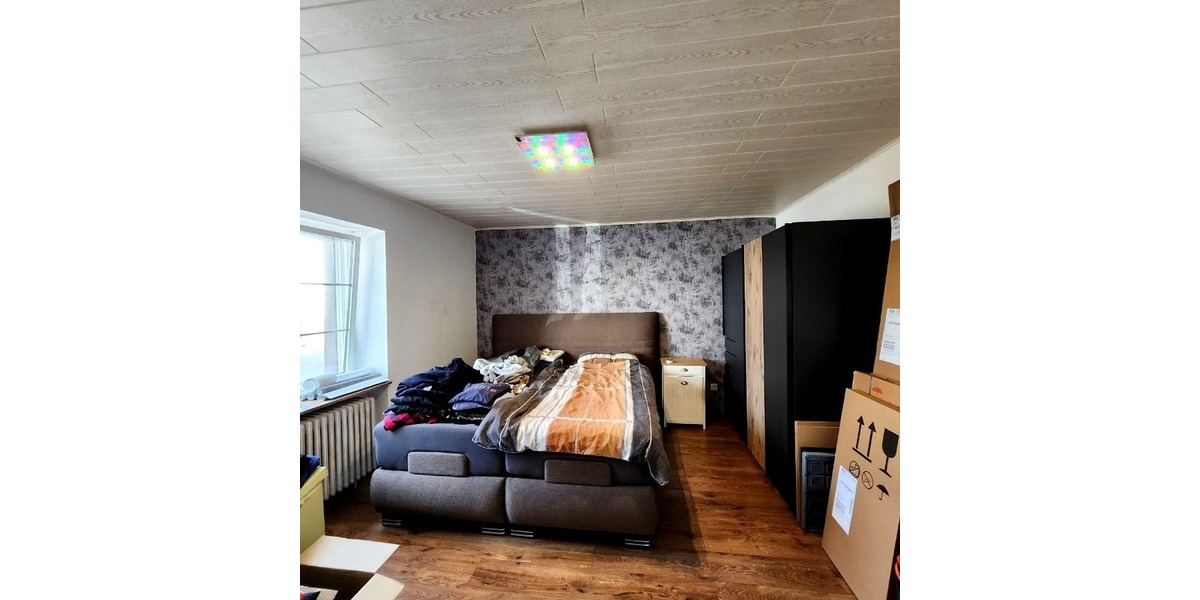 Vielseitiges Mehrfamilienhaus ideal für Kapitalanleger oder Selbstnutzer, Zweibrücken Niederauerbach - Mehrfamilienhaus, Wohnhaus Zweibrücken | Angebot:24701188