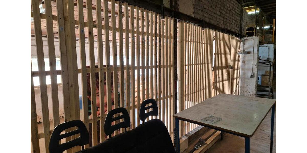 Gewerbeobjekt Saarbrücken Brebach-Fechingen - 4&euro; | Angebot:25938993