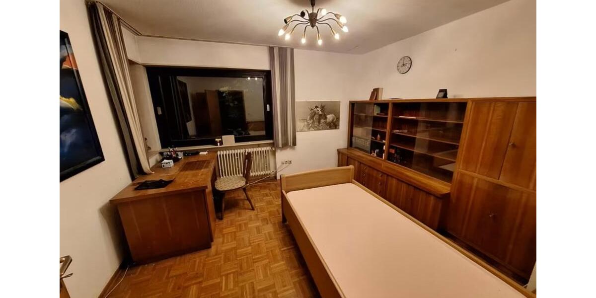 Etagenwohnung Saarbrücken Dudweiler - 13 Zimmer, 193 m&sup2;, 260&euro; | Angebot:25393483