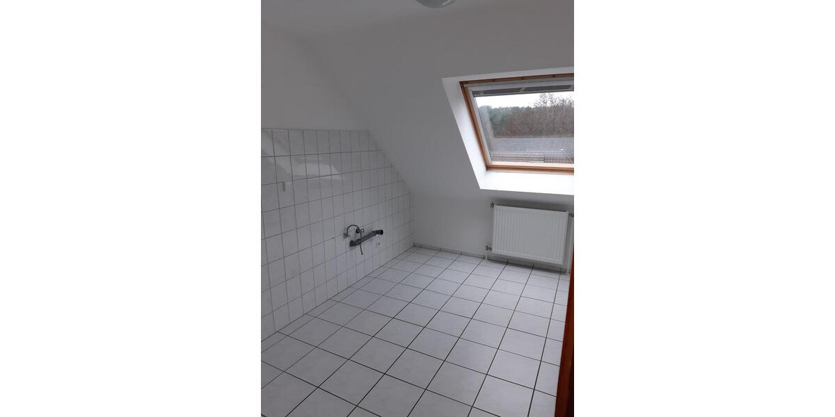 Dachgeschoßwohnung Lemberg - 1 Zimmer, 62 m&sup2;, 380&euro; | Angebot:25722634