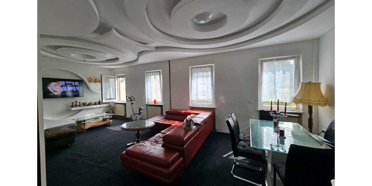 Einfamilienhaus Saarbrücken Dudweiler - 7 Zimmer, 170 m&sup2;, 350.000&euro; | Angebot:23726722