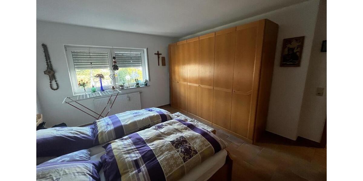 Etagenwohnung Heusweiler - 3 Zimmer, 96 m&sup2;, 240.000&euro; | Angebot:26067536