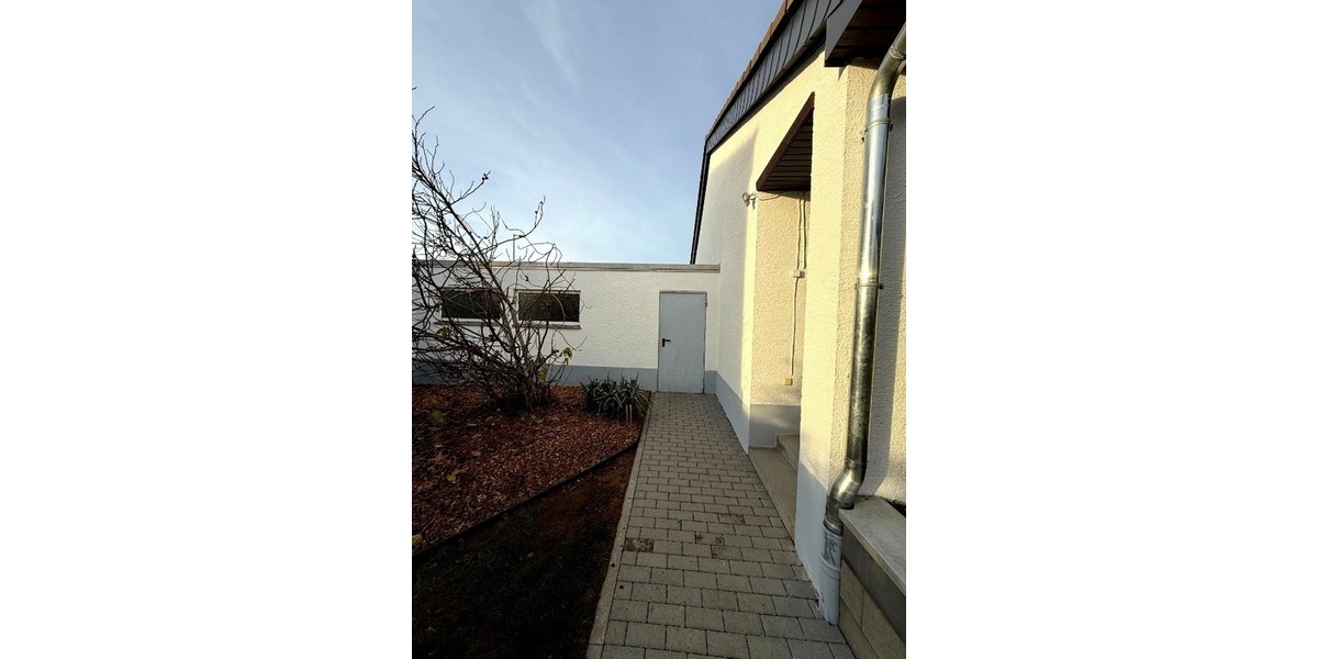 - REDUZIERT- Liebhaber aufgepasst: Modernisierter Wohlfühl-Bungalow mit Sauna in Weilerbachs Toplage - Einfamilienhaus Weilerbach | Angebot:24408681