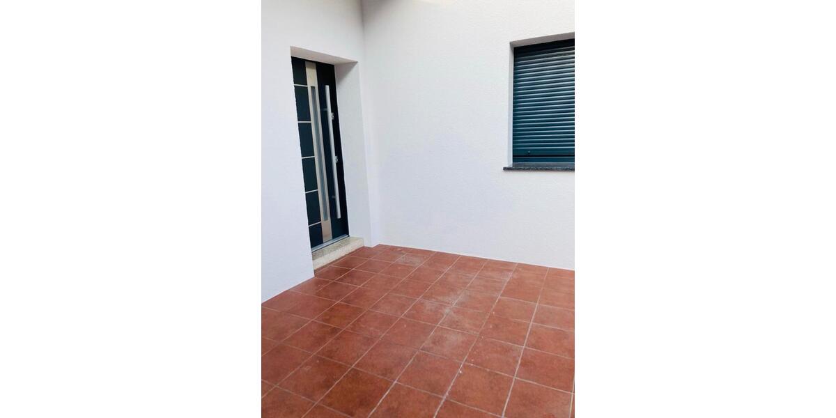 Etagenwohnung Sankt Ingbert - 3 Zimmer, 94 m&sup2;, 1.000&euro; | Angebot:25107138