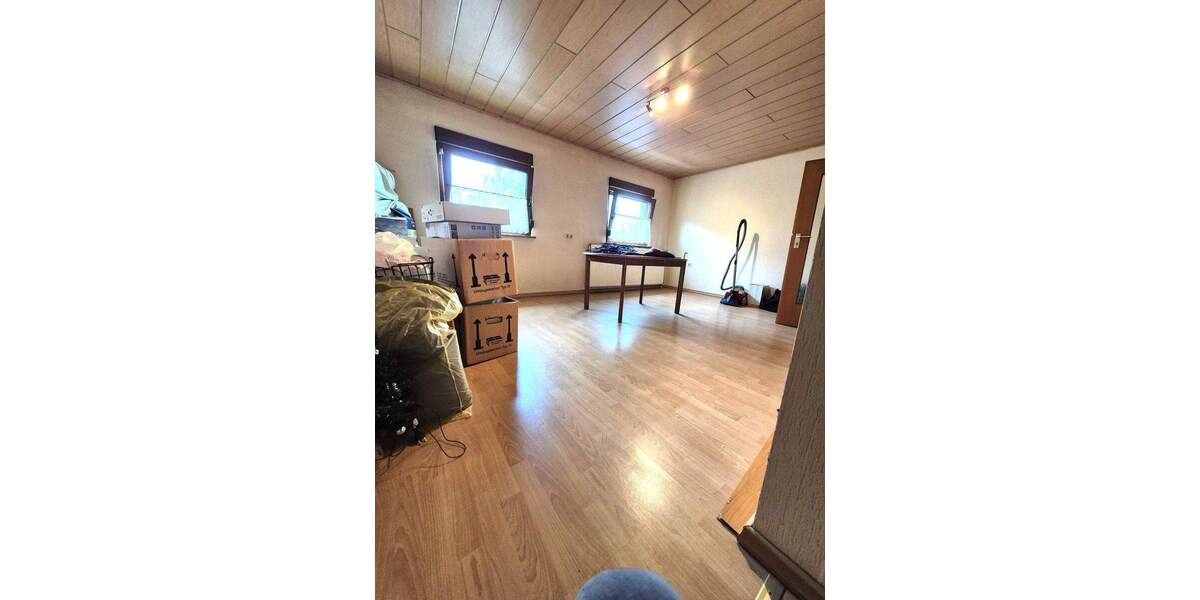 Mehrfamilienhaus, Wohnhaus Saarbrücken Dudweiler - 4 Zimmer, 95 m&sup2;, 99.000&euro; | Angebot:25743844